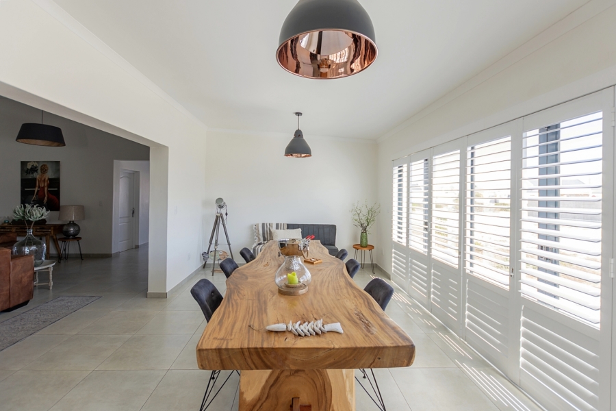 3 Bedroom Property for Sale in Britannia Bay Western Cape